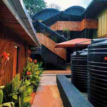 The Posh Inn Hotel Exterior