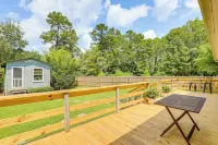 3 Mi to Beach: Pawleys Island Cottage - Boutique