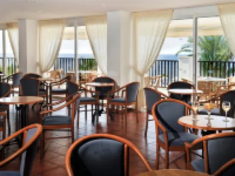 Akti Beach Hotel & Village Resort