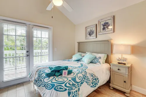 Oceanfront Duck Key Villa: 2 Marinas Steps Away! - WiFi