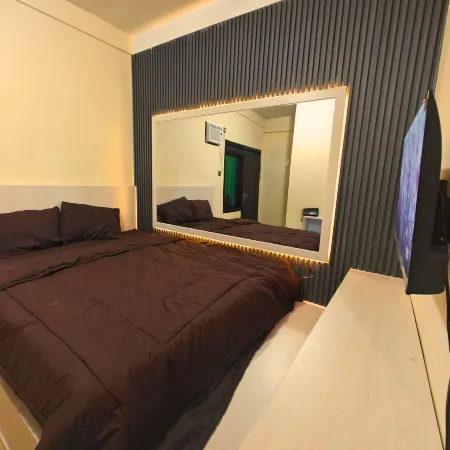 Roomy Guesthouse