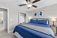 Spacious Getaway Near Apollo Beach 5 Bedroom Home