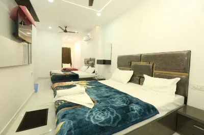 Aditya Home Stay Hotels in 