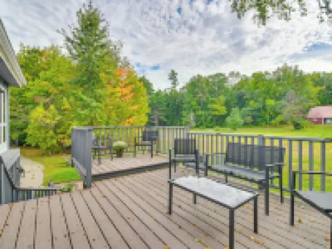 1 Mi to Main St Fryeburg: Historic Family Home Hotels in Fryeburg