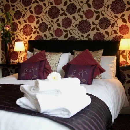 The Bell - Restaurant with Rooms