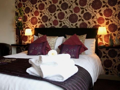 The Bell - Restaurant with Rooms