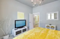 Modern Lead Cabin w/ Hot Tub, 6 Mi to Skiing!