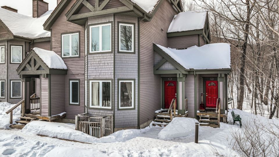 Ski-in Resort Family Condo w/ Deck at Jay Peak!