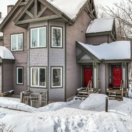 Ski-in Resort Family Condo w/ Deck at Jay Peak!
