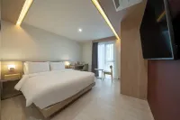 Hound Hotel Gimhae Samgye - Desayuno