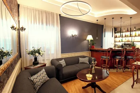 Hotel Opera by Zeus International