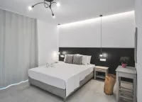 Imeres Studios & Apartments - parking