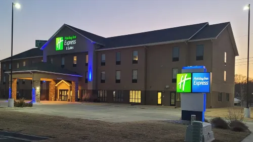Holiday Inn Express & Suites JUNCTION CITY by IHG Hotels in Junction City