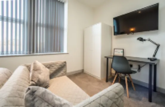 Exquisite Serviced Studio with Private Parking