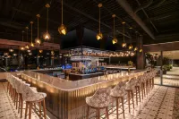 Hotel Indigo Gatlinburg Downtown by IHG - bar