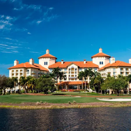The Ritz-Carlton Naples, Tiburón
