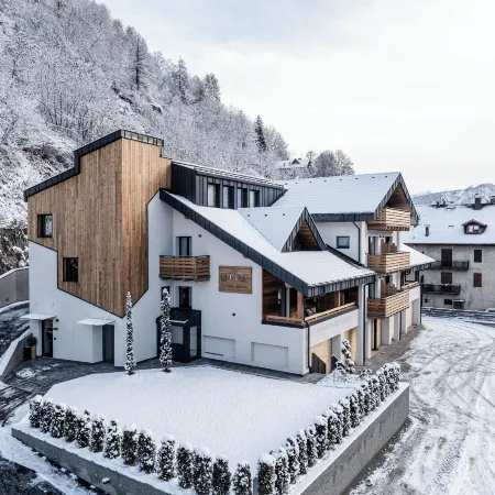 El Giof Alpine Home Hotels in Pellizzano