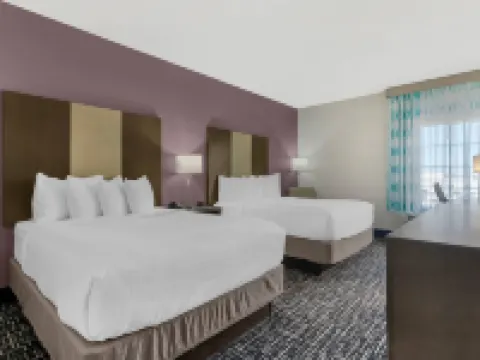 Comfort Inn & Suites Hotels in Rogers County