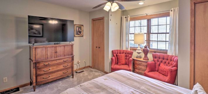 Renovated Riverfront Retreat w/ Deck & Grill! Hotels in Stone County