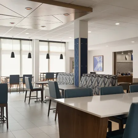 Holiday Inn Express & Suites Meridian I-20 by IHG