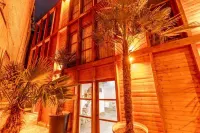 ปาล์ม ทบิลิซี บูทีค โรงแรม