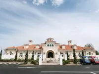 Sunhills Hotel
