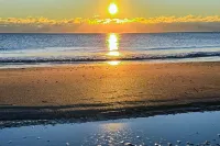 Cozy Cottage Near the Beach With Internet, AC, Washer/dryer