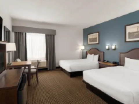 墓碑鎮大酒店 - 温德姆貝蒙特酒店 圖姆斯頓酒店