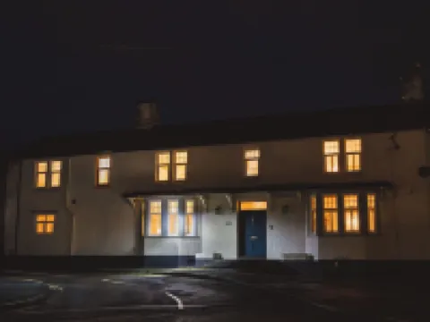 Luxury House Sleeps 14 with Secret Bar Near Bath Hotels in Warminster