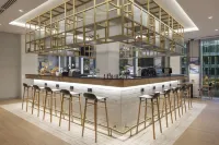 Hilton Garden Inn Tbilisi Riverview - Baarit