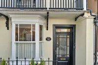Villa in Sidmouth With Sea Views