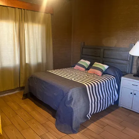 Large Cabin for 12 Guests with 3 Fireplaces, 4 Bedrooms, 6 Bathrooms, and 2 Kitc
