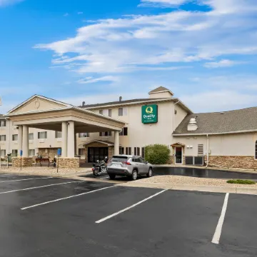 Quality Inn Near Monument Health Rapid City Hospital