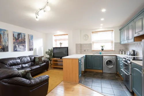 Apartment 2 Bedroom, Ballyhackamore - Hot Tub