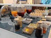 Dostlar Hotel - servizio colazione