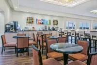 邁克艾倫浩楓温德姆公寓酒店 - 早餐