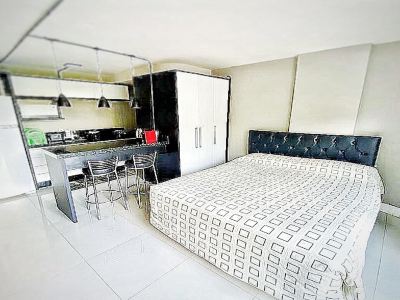 105 Saint Sebastian Flat