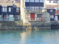Tobys Quay - parking