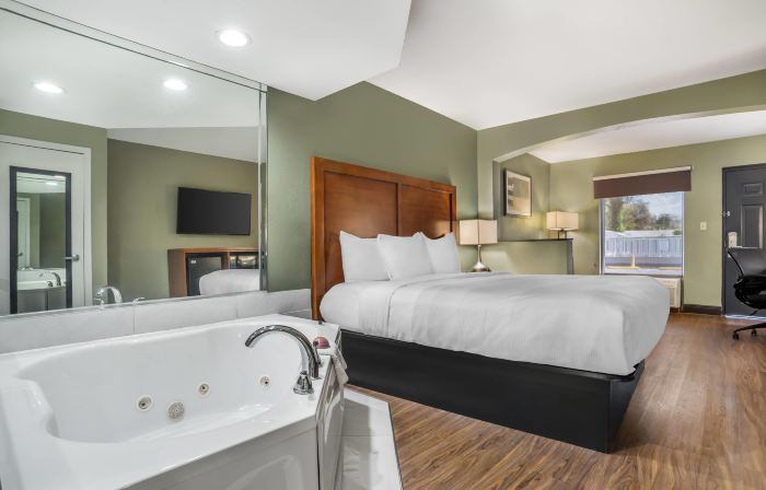 Quality Inn & Suites Near Panama City Beach