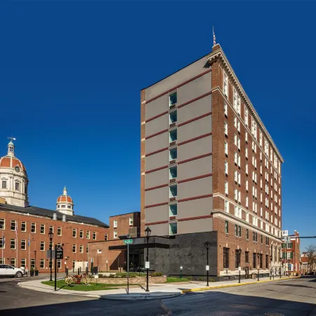 The Yorktowne Hotel, Tapestry Collection by Hilton