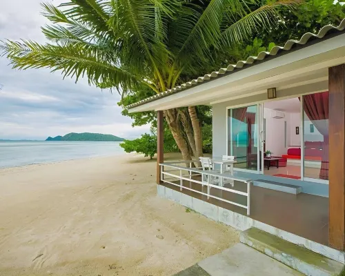 Da Kanda Villa Beach Resort Hotels near Thong Sala