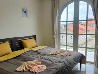 Pae por piang Hotels near Phe