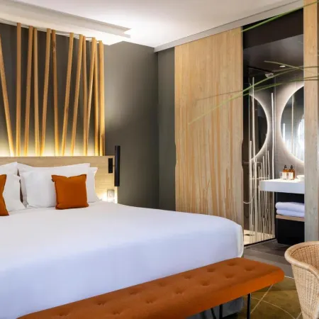 Campanile PRIME - Montpellier Centre St Roch Отели рядом с достопримечательностью «Конференц-центр Corum»