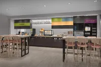 Home2 Suites by Hilton Denver International Airport - Airport Shuttle