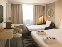 Novotel Bordeaux Lac Hotels near Bordeaux-Lac