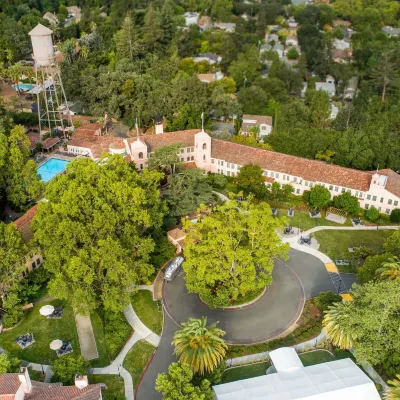 Fairmont Sonoma Mission Inn & Spa Hoteles cerca de The French Landry