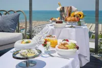 Grand Hotel Principe di Piemonte - breakfast