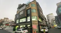 เดอะ บลอสซั่ม ยอนนัม เกสต์เฮาส์ - บริการรถรับส่ง