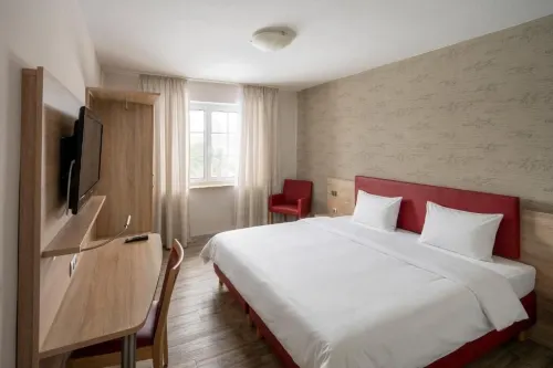 Hotel Pale Wolfsburg 24H Self Check-IN - Parking