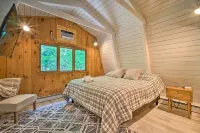 Wilmington Chalet w/ Hot Tub < 8 Mi to Mount Snow! - Wifi